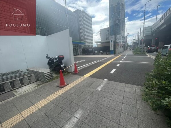 プレジオ荒本新町の物件外観写真